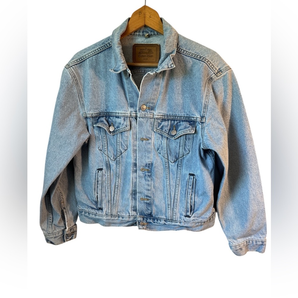 Vintage Calvin Klein Light Wash Blue Denim 100% Cotton Jean Jacket Medium